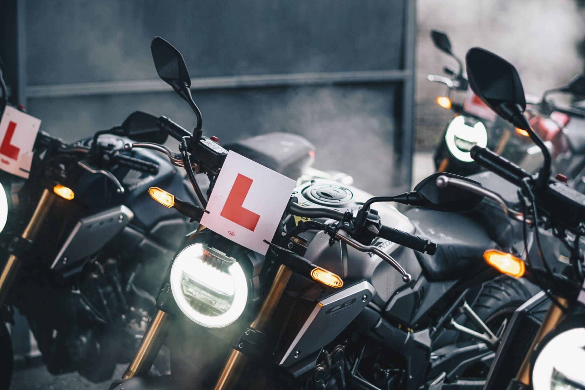 Your Motorcycle L Plate: When and How to Use it Safely - Phoenix ...